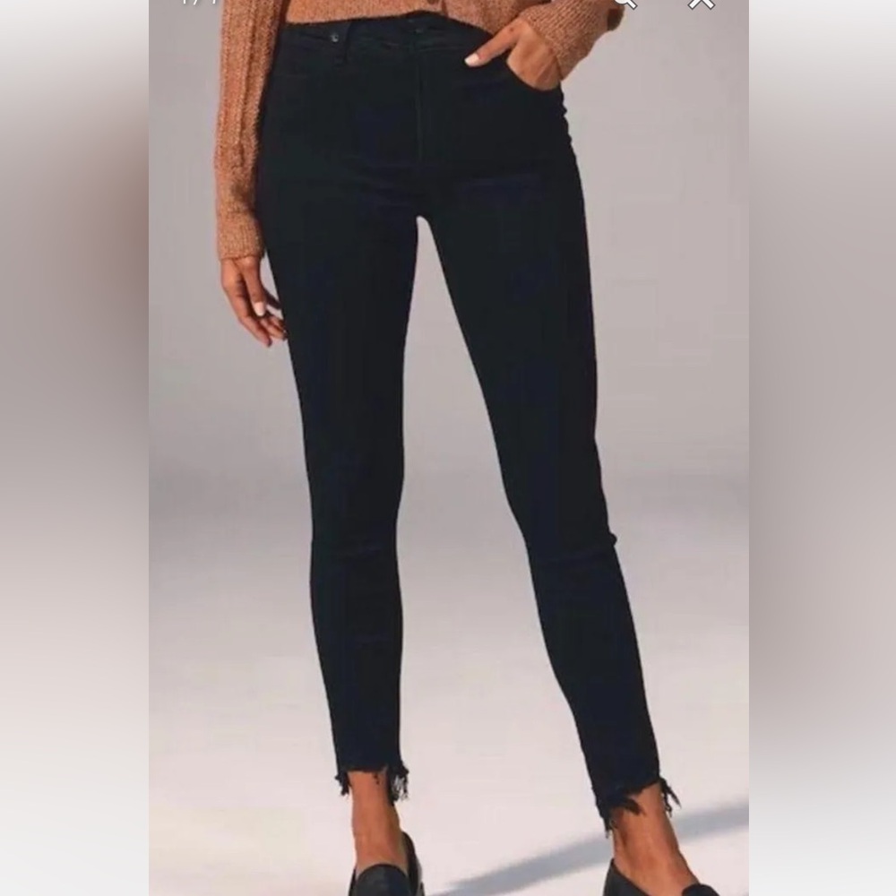 Abercrombie & Fitch The Super Skinny Ankle Black Frayed Ankle Jeans High Rise 6s